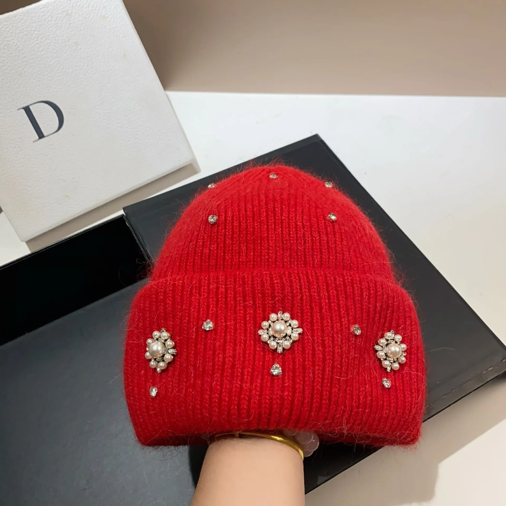 Designer Fashion Women Winter Hats Luxury Rhinestones Rabbit Fur Knitted Hat Outdoor Warm Female Thicken Wool Skullies Beanies