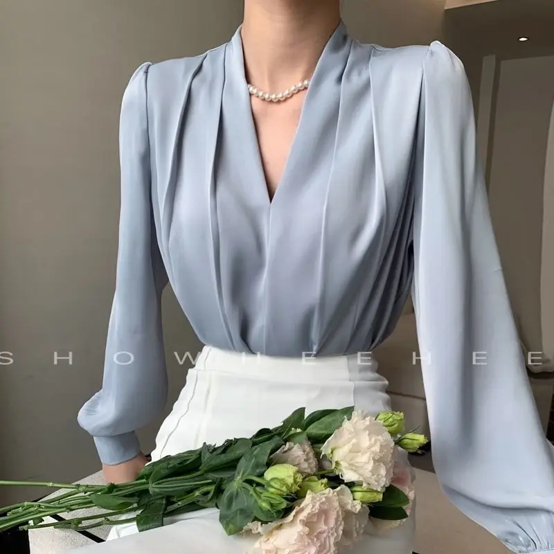 White V-neck Shirt Tops Spring Autumn Long Sleeve V Neck Solid Chiffon Loose Pleated Elegant Fashion Temperament Women Clothing