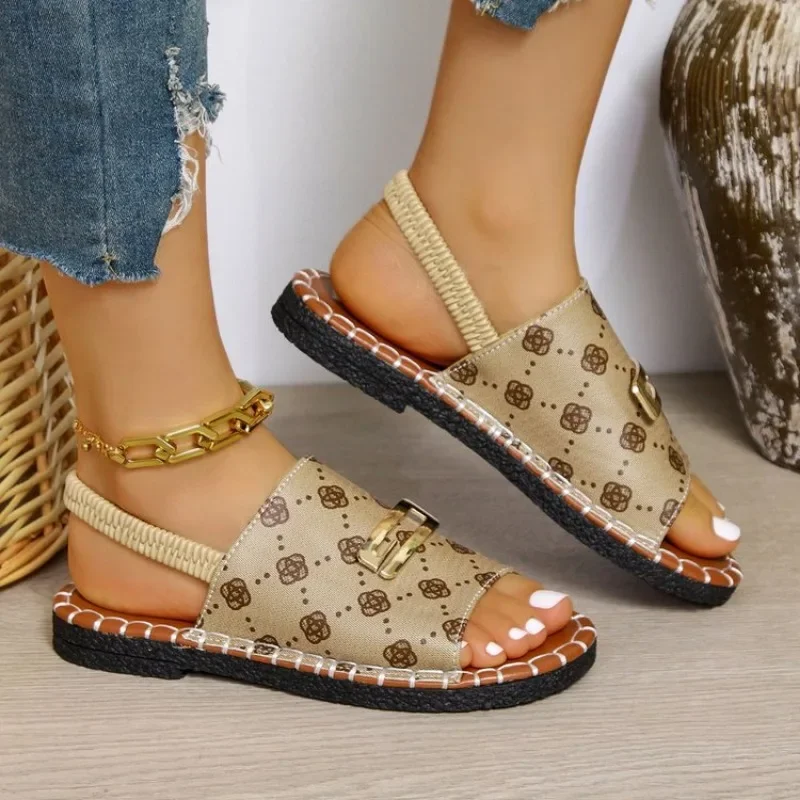 Women Casual Beach Luxury Sandals Lightweight Summer New Fashion Outdoor Flat Sandals Women Open Toe Anti-slip Designer Shoes image 2