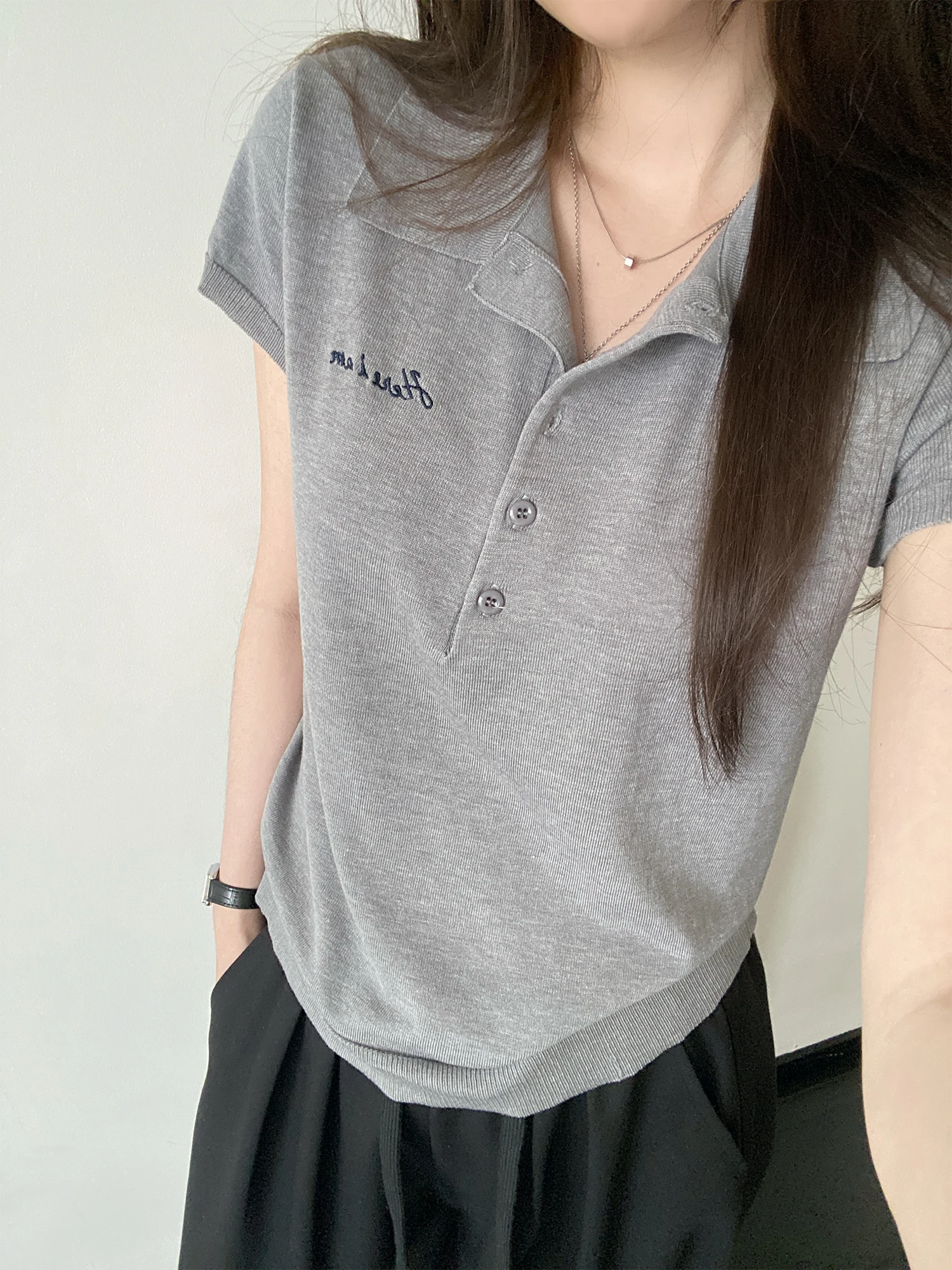 

Женский укороченный свитер SunYeo в американском ретро-стиле с вышивкой на горловине и надписями, вязаный, с коротким рукавом, приталенный