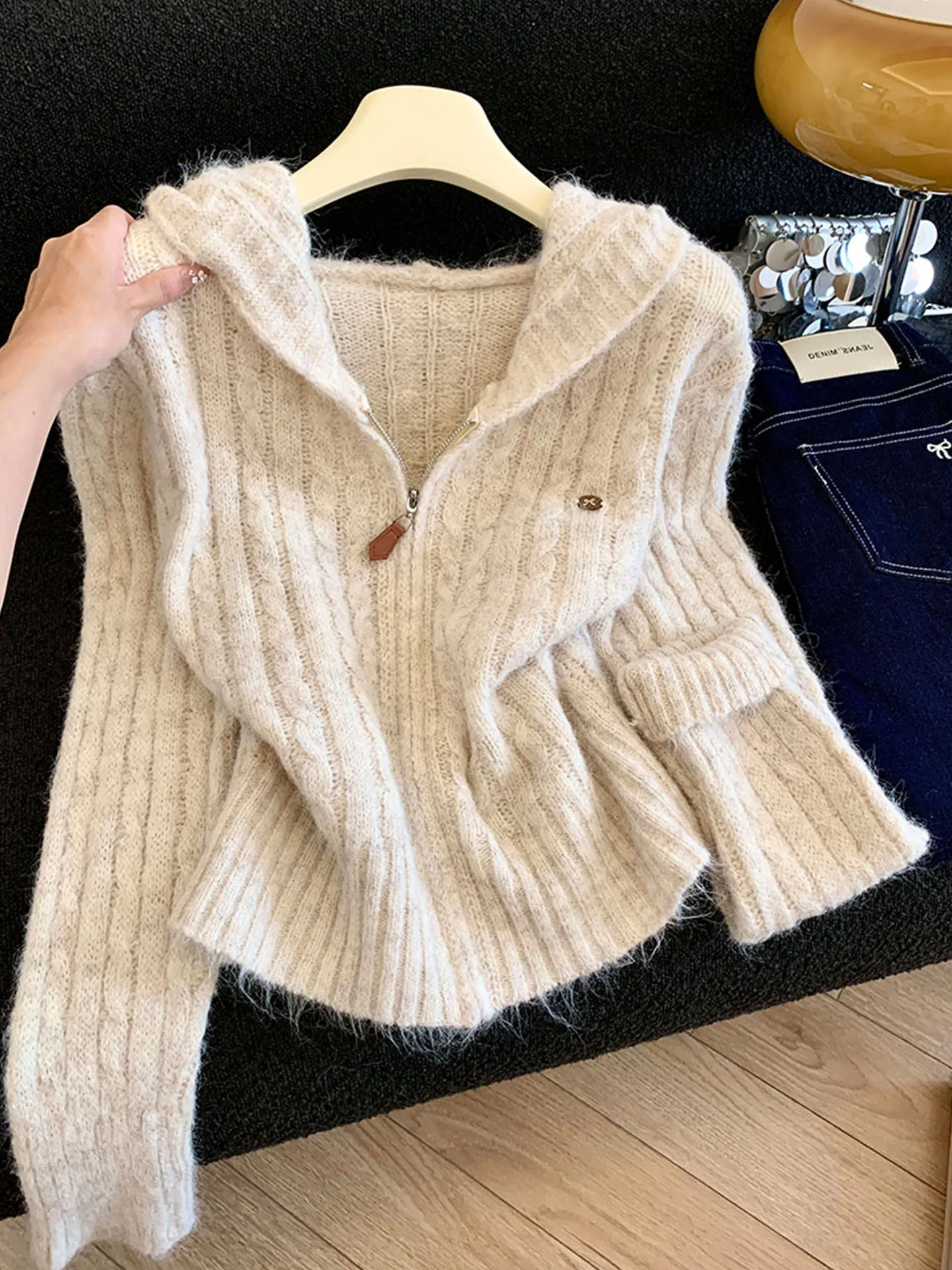 

Теплый пушистый вязаный свитер-худи Emily Clud с длинными рукавами и мягкой плетеной отделкой для женщин, осенне-зимний, комфортный топ