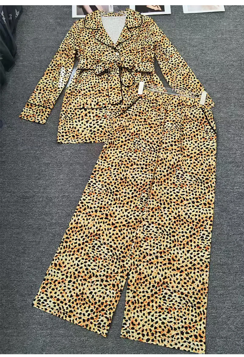 

Элегантная осенняя новая однобортная рубашка из двух частей с длинными рукавами и широкими брюками с высокой талией, модный женский костюм с принтом