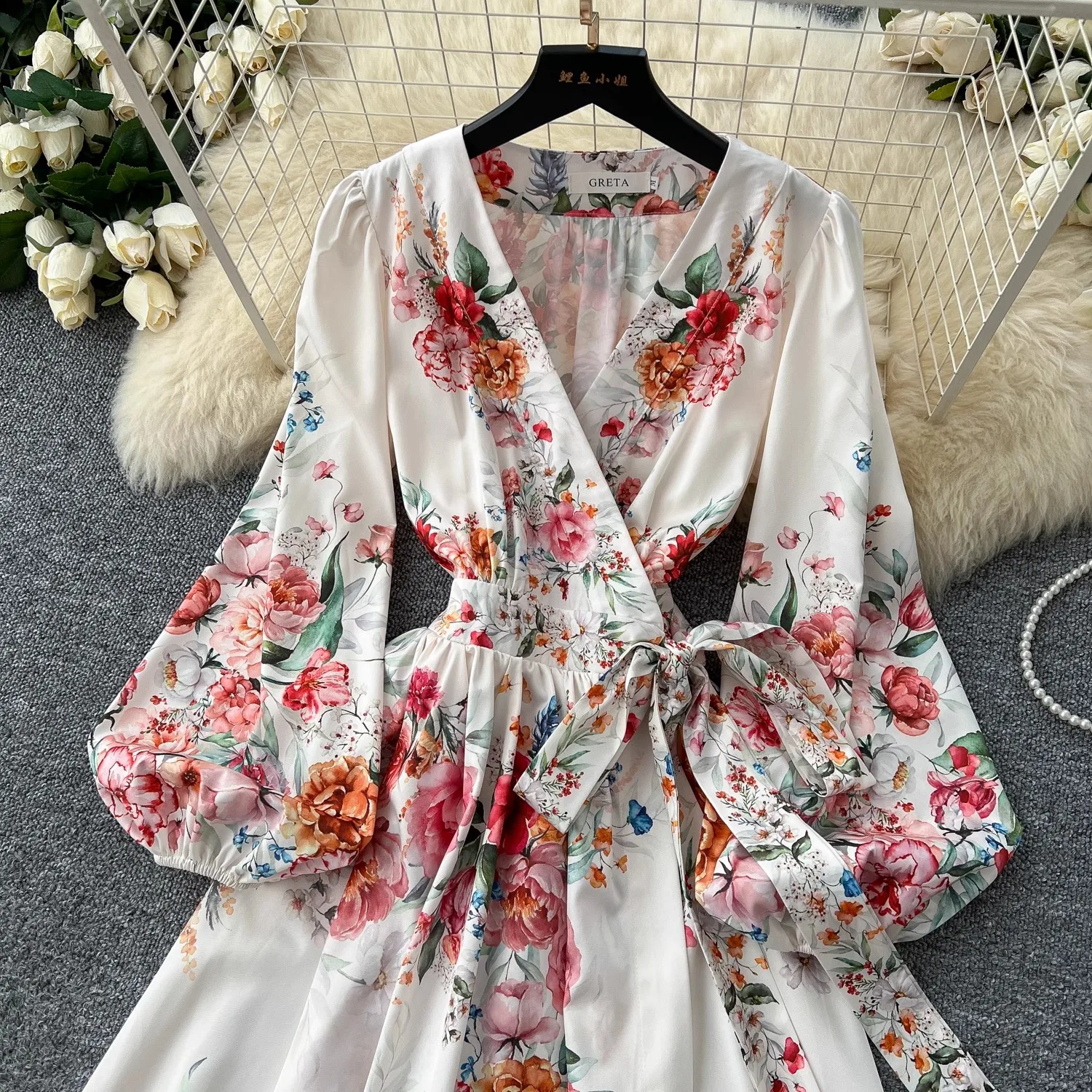 الربيع الصيف البوهيمي رائع زهرة فستان عطلة نفخة الأكمام الخامس الرقبة زهرة طباعة الصليب الخصر الدانتيل يصل رداء Vestidos الملابس