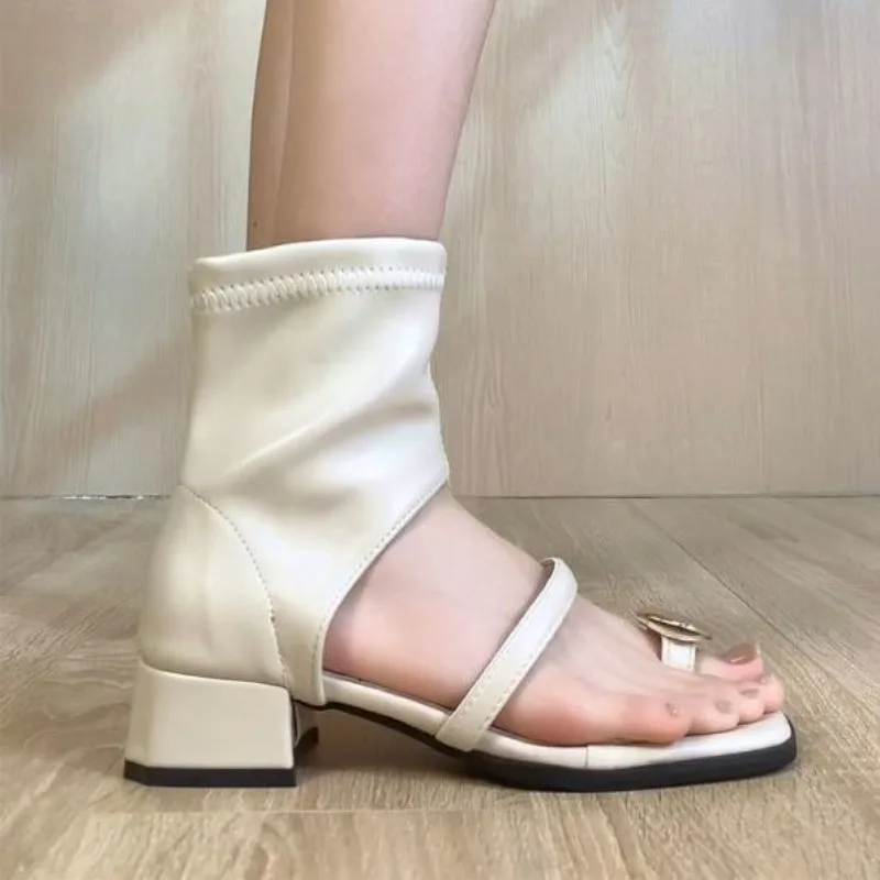 

Women's Summer 2025 New Style Fashionable Korean Travel Maillard White Thick-heeled Low-top Square-toed Flip-toe Cool Boots