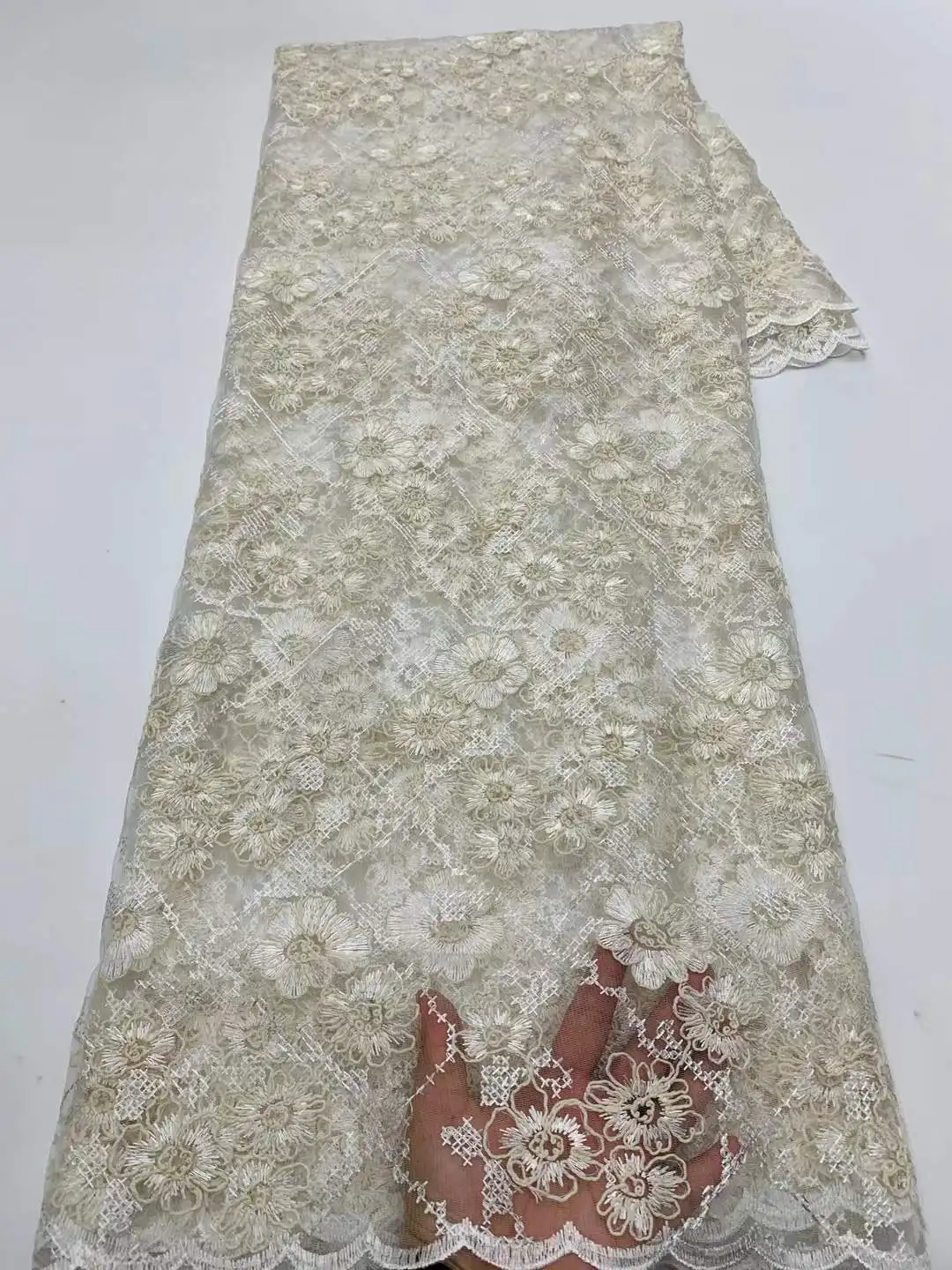 2025 أحدث نسيج الدانتيل الفرنسي هايت الجودة التطريز صافي نسيج الدانتيل الزفاف كوتور ثوب مسائي بالجملة الدانتيل-XX