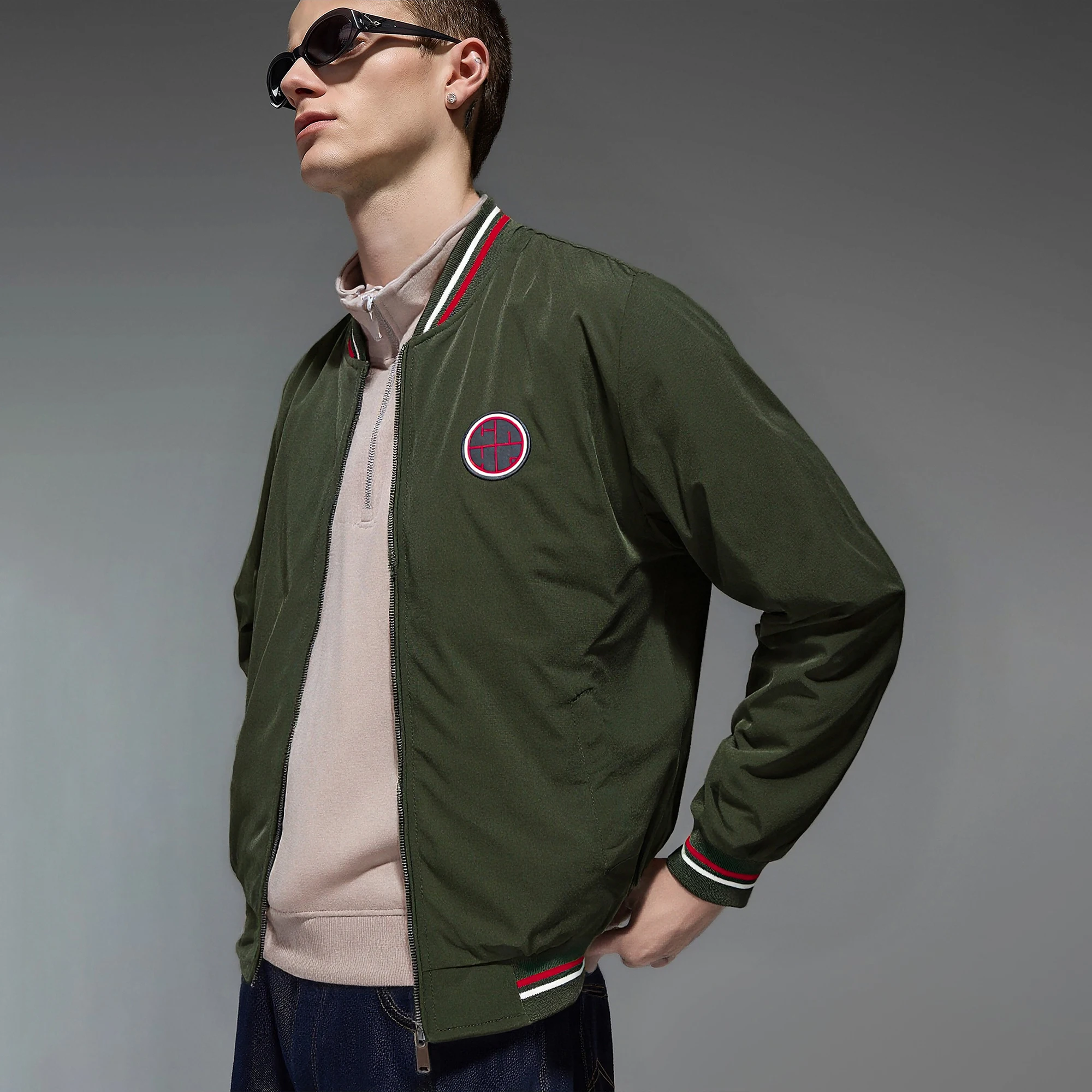 سترة رجالية من CHCH موضة الخريف متعددة الاستخدامات مقاومة للرياح سترة رجالية رفيعة غير رسمية للشارع الأمريكي تصميم شارة كلاسيكية معطف رجالي #4