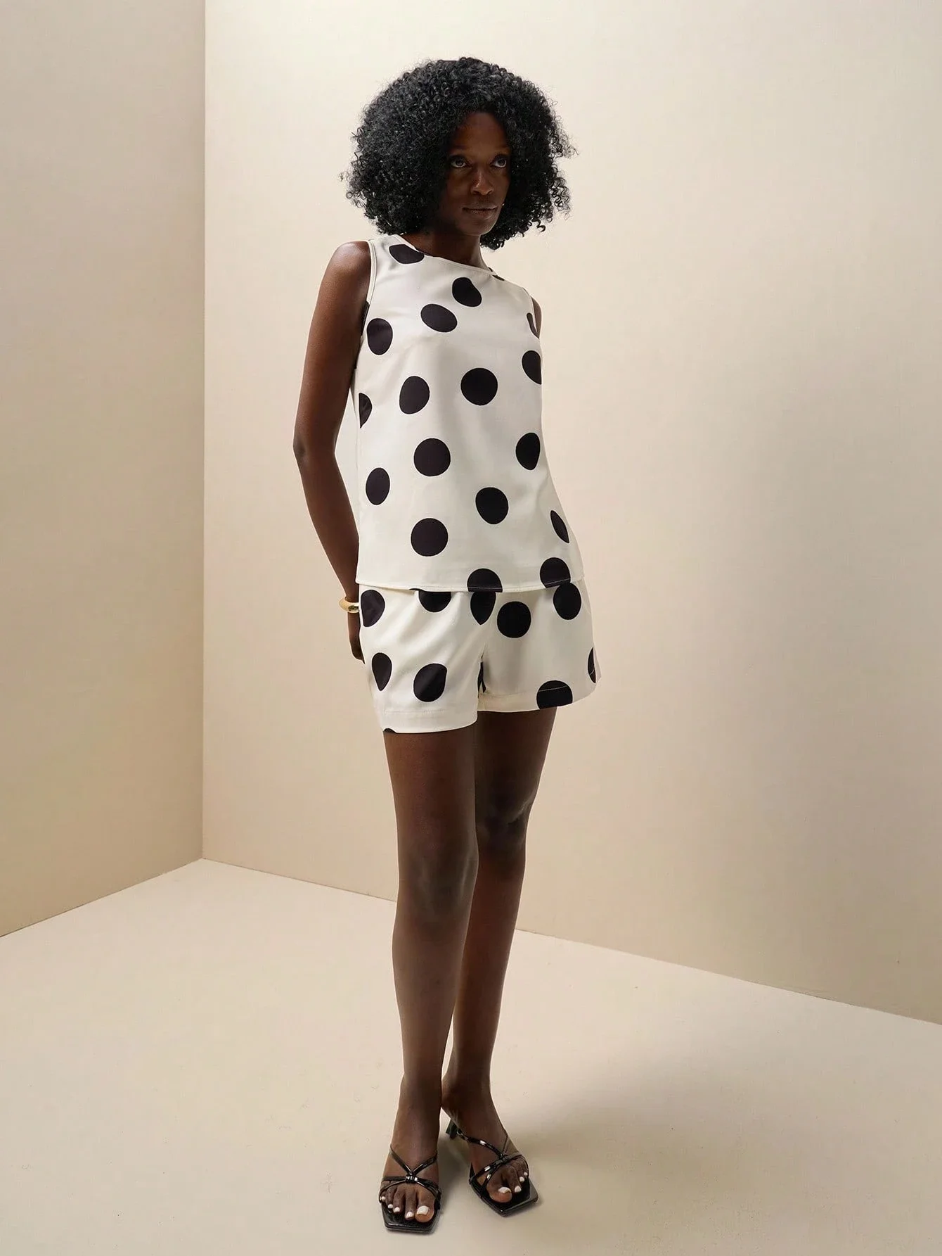 

Women Summer Polka Dot Round Neck Sleeveless Tank Top And Shorts Casual 2 Piece Set