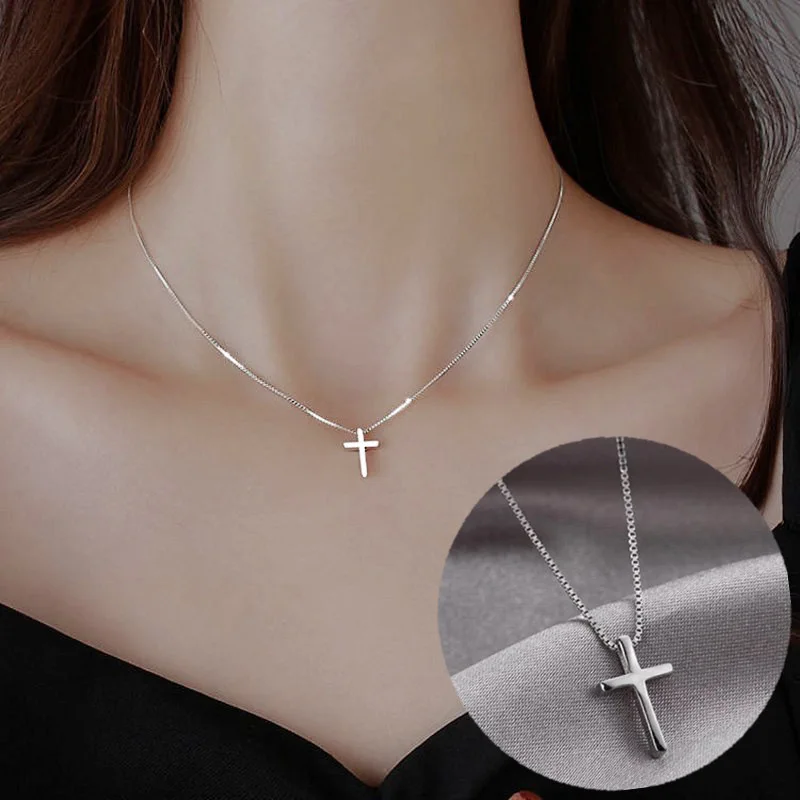 Collier Croix en Acier Inoxydable Argenté product image
