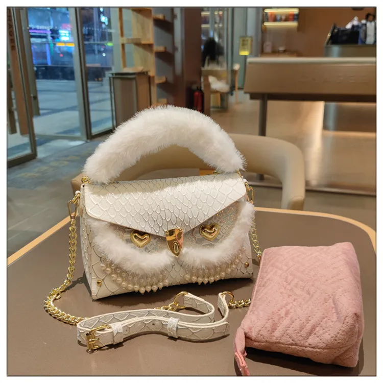 

Leather Fur Handbag Women's Bag Light Luxury Foreign Style Personality Fashion Sweet Heavy Industry Fringe Chain Owl Bag