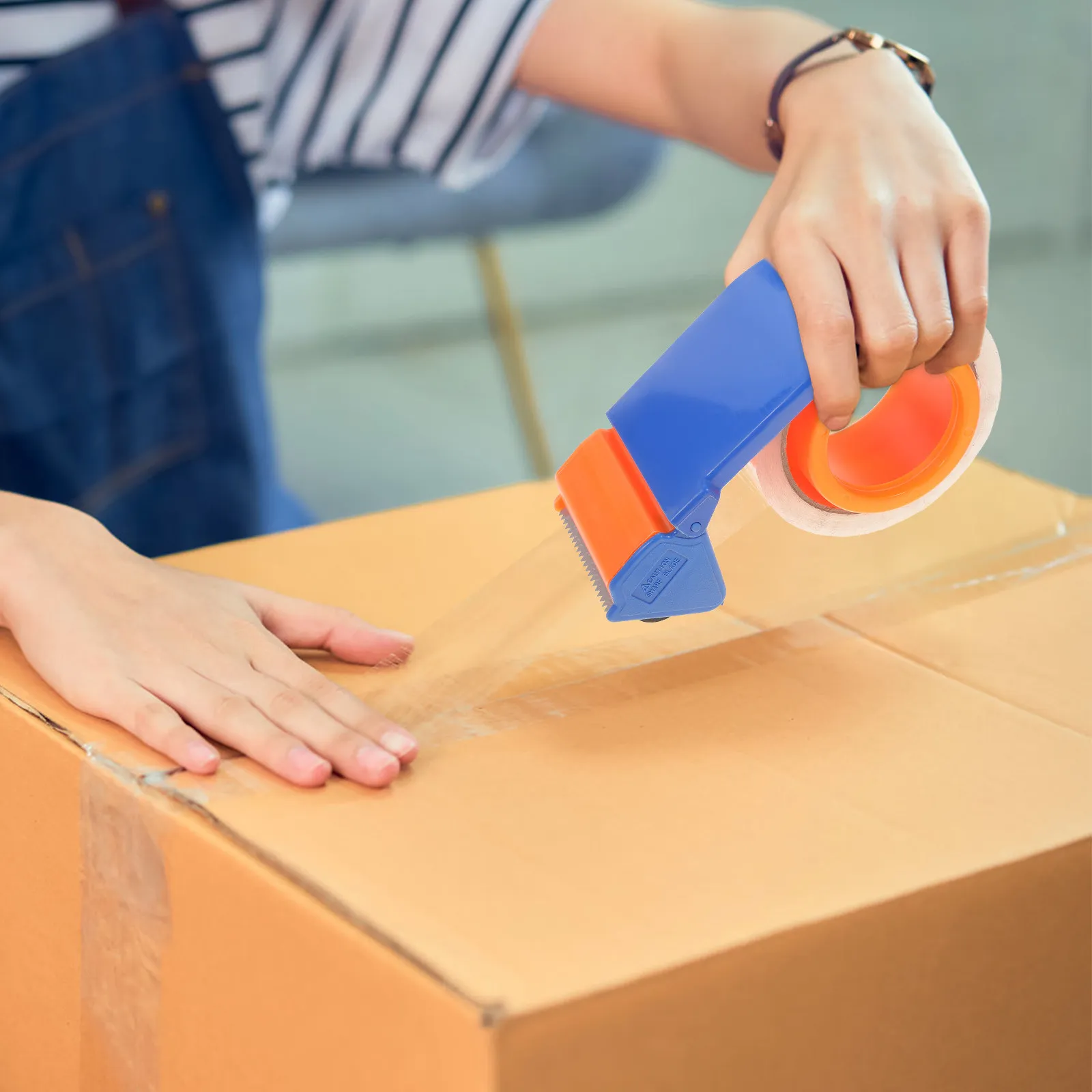 

2Pcs Handheld Packaging Tape Cutter Compact Lightweight Sealing Tape Dispenser Heavy Duty Frame for Warehouse and Office