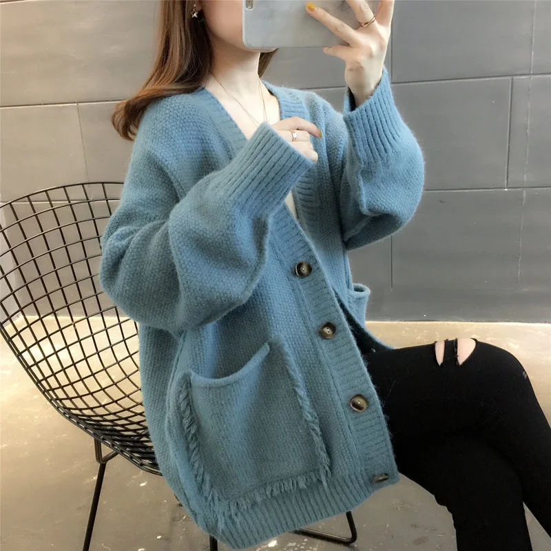 

2024 Autumn/Winter New Fashion V-neck Casual Knitted sweater Coat Women's cardigan sweater Korean long sleeved women sweater top