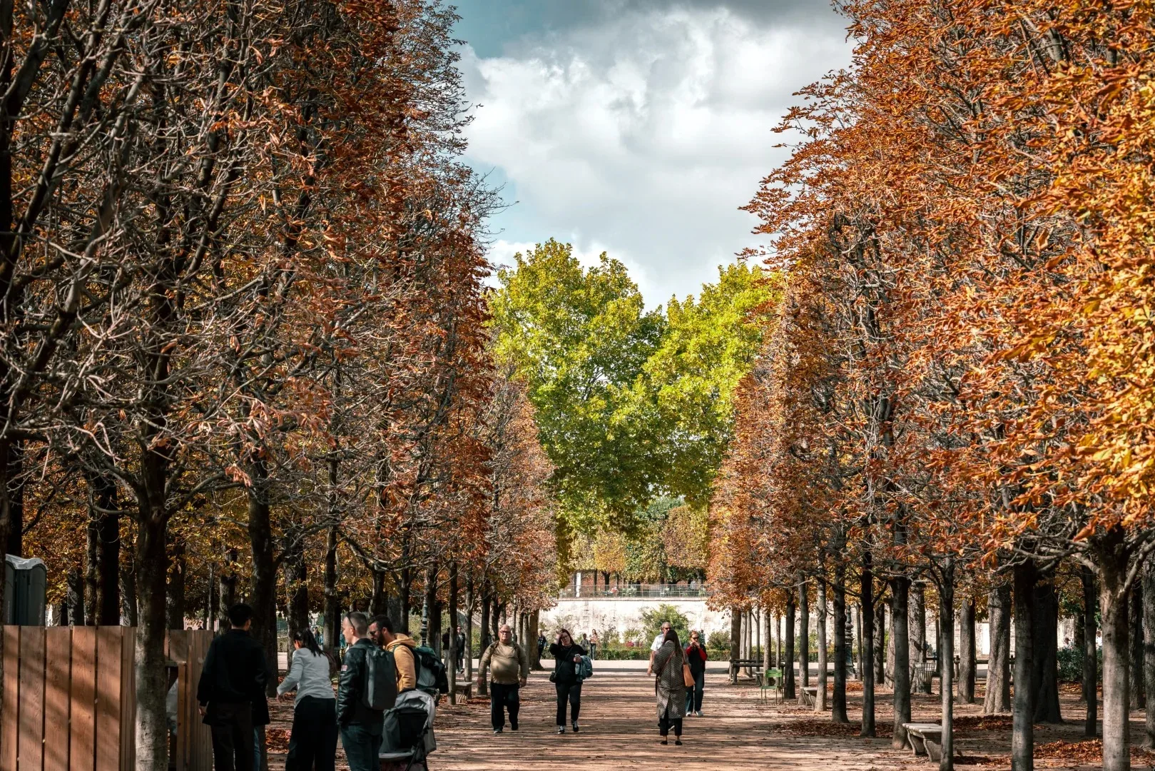 

1000/1200/2000PCS Adult Jigsaw Puzzle Paris Autumn Park Alley Puzzles for Gameroom Bedroom Livingroom Gift Challenging Game