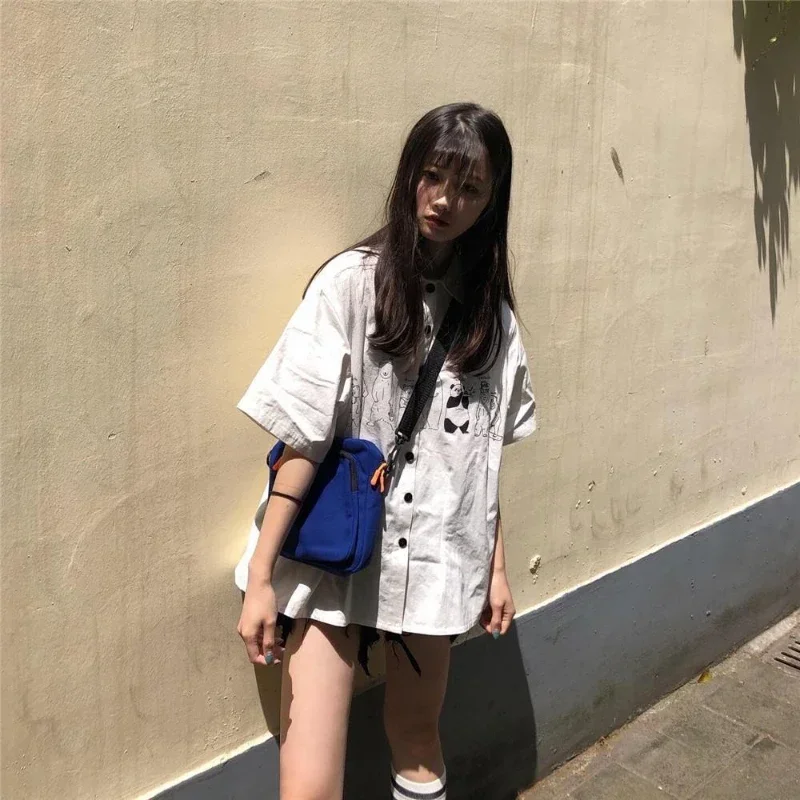 Adrette Übergroße Lose Cartoon Print Frauen Bluse Harajuku Einreiher Grunge Blusas Y2k Ästhetische Casual Weiße Shirts