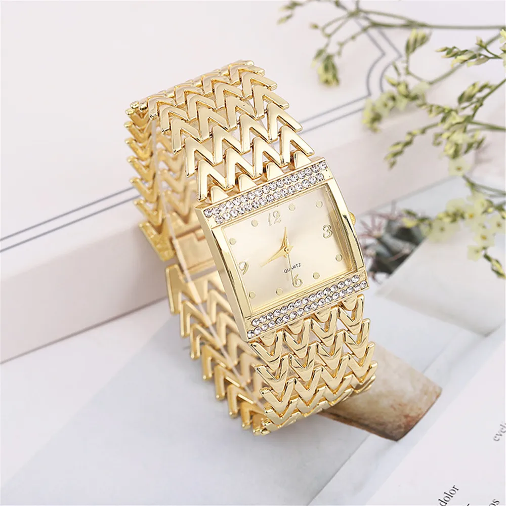 Luxury Golds Ladies Bracelet Watch Hot Fashion Simple Square Diamond Female Quartz Watches Stainless Steel Women Clock Dress