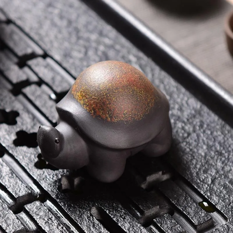 Handmade Mini Purple Clay Turtle Tea Pet Nurturable Animal Figurine for Gongfu Tea Ceremony Home Desk Decor Gift