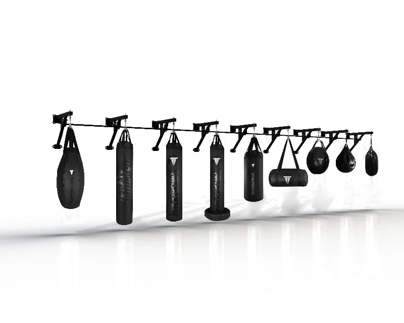 MMA and boxing training equipment heavy-duty punching bags, leather and polyurethane materials for men