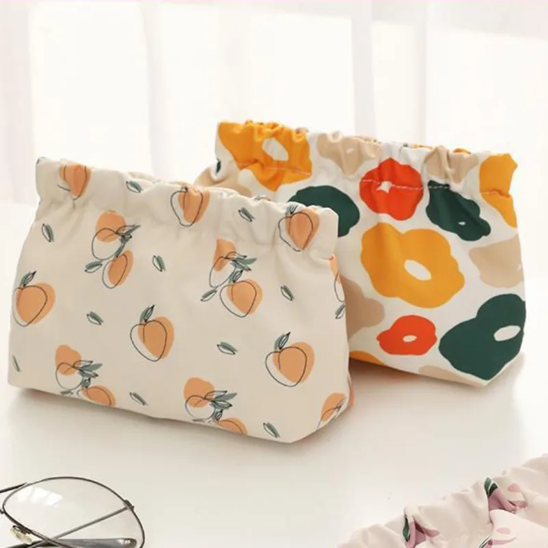 

Cosmetic Bag Women Floral Makeup Case Organizer Korean Embroidery Cosmetic Pouch Travel Toiletry Bag Corduroy Canvas Beauty Case