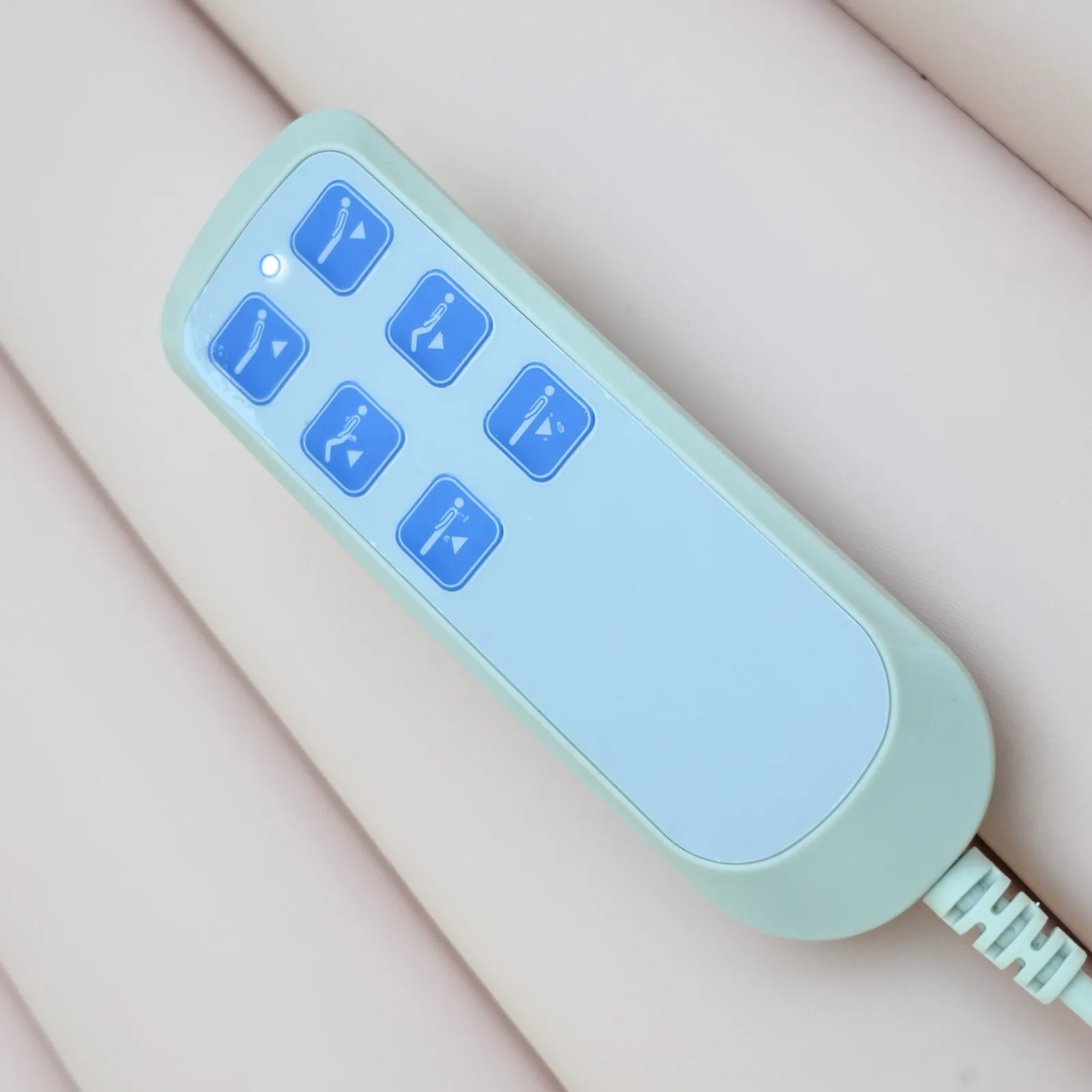 Luxuriöses elektrisches Kosmetikbett mit goldenem Untergestell, verstellbares Massagebett für Schönheitssalons, medizinisches Beauty-SPA-Therapie-Massagebett – Detail 15