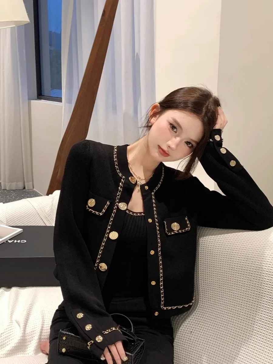  Short Knitted Outerwear Women's Style Heavy Embroidery Small Fragrance Wind Coat V-neck Long Sleeve Commute Fashion