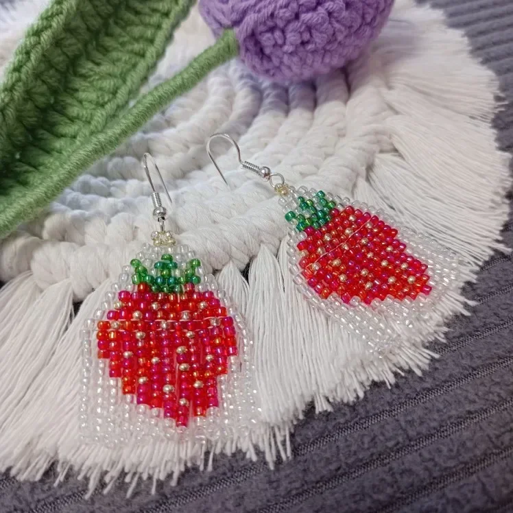 ZGMXR Bohemian Tassels Beaded Earrings Hand Knitted Fashion Simplicity Fruit Strawberry Pattern Alloy Rice Bead Jewelry