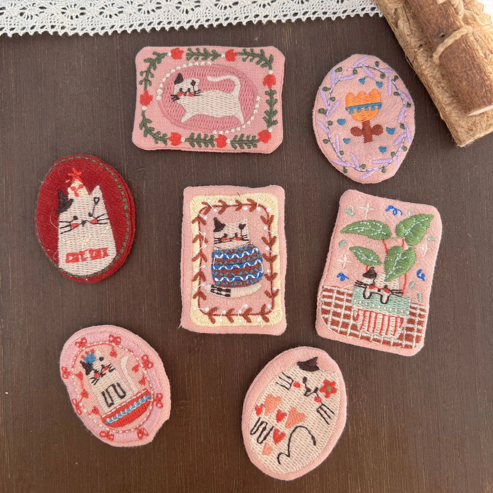 Embroidered Cat Patch 1PCS New for Women Fabric Versatile Fresh Vintage Cute Square Bag Hair Accessory Decor Durable Kit