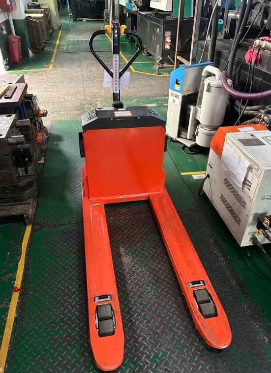 Vollelektrischer Gabelstapler, elektrische Palettenhandhabung, Erdungsoxid 1,5-2 Tonnen Heben, Laden und Entladen, hydraulisches Handhabungswerkzeug