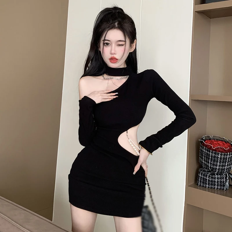 

Women's Bodycon Dress Diagonal Neckline Korean Version Halter Hollow out Pearl Chain Long Sleeves Bodycon Dress