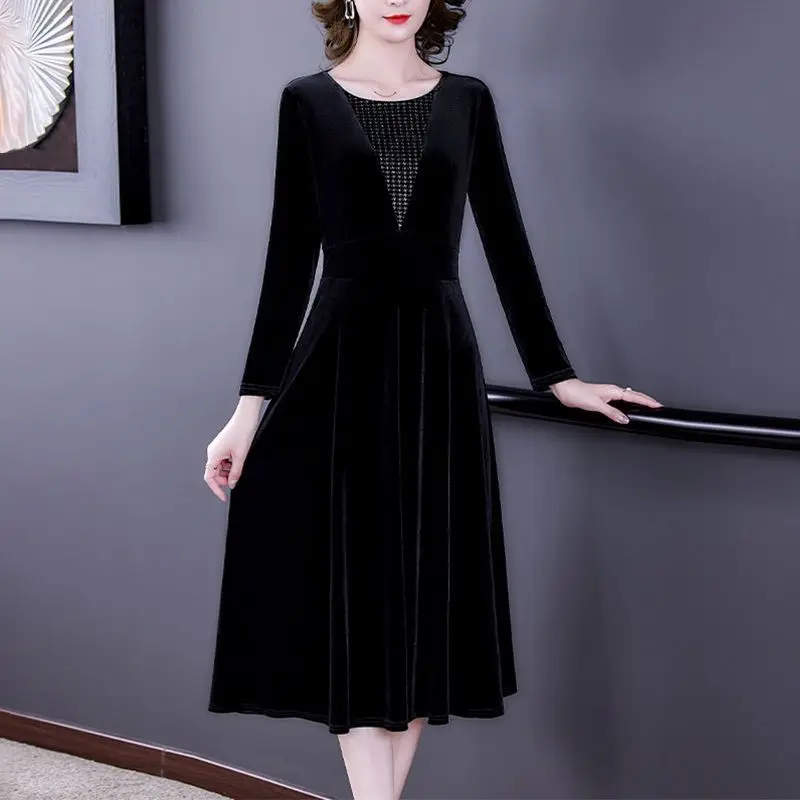 

Женское черное бархатное платье с длинным рукавом, V-образным вырезом, сетчатыми вставками, элегантное, миди, А-силуэт, для вечеринок, торжественных мероприятий, приталенное