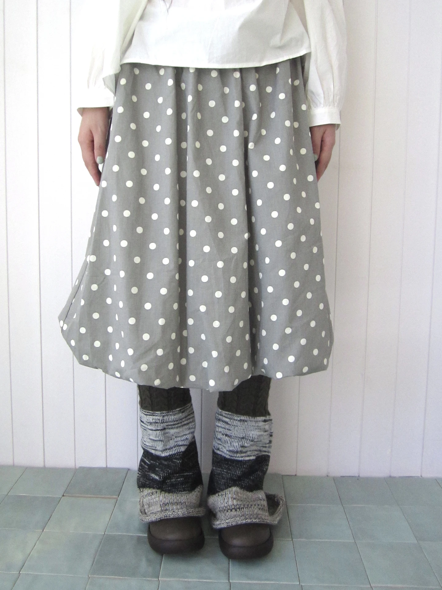 

Angproject Женские свободные брюки-юбка в корейском стиле с винтажным принтом в горошек, на эластичной талии, повседневные, свободного кроя