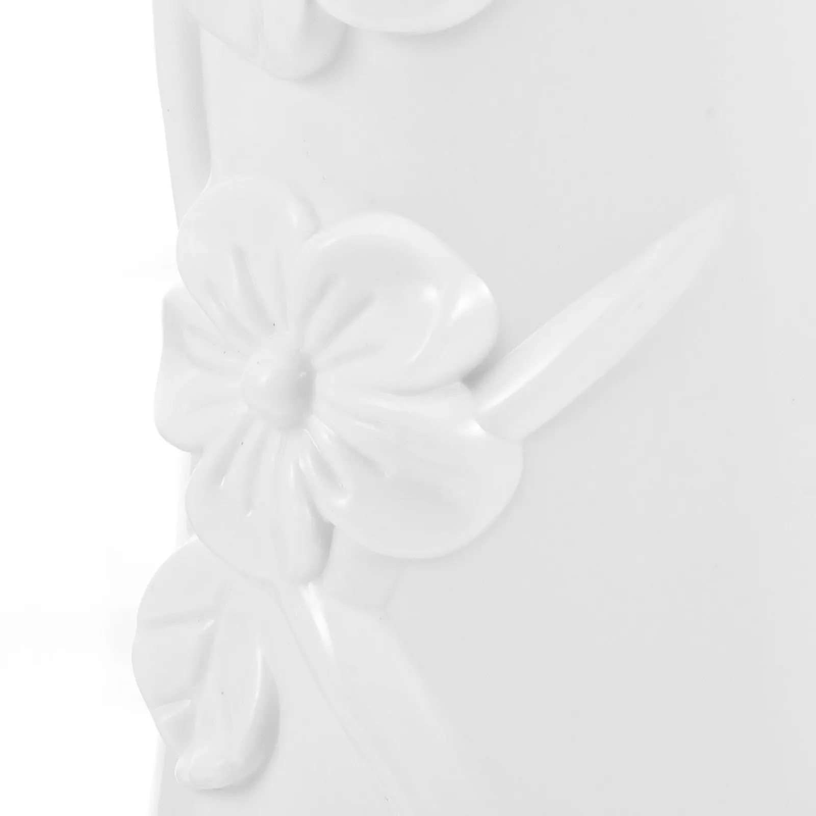

Plum Vase White Small Decorative Flower Arrangement Holder Plastic Vases Centerpieces Hydroponics Container Artificial Flowers