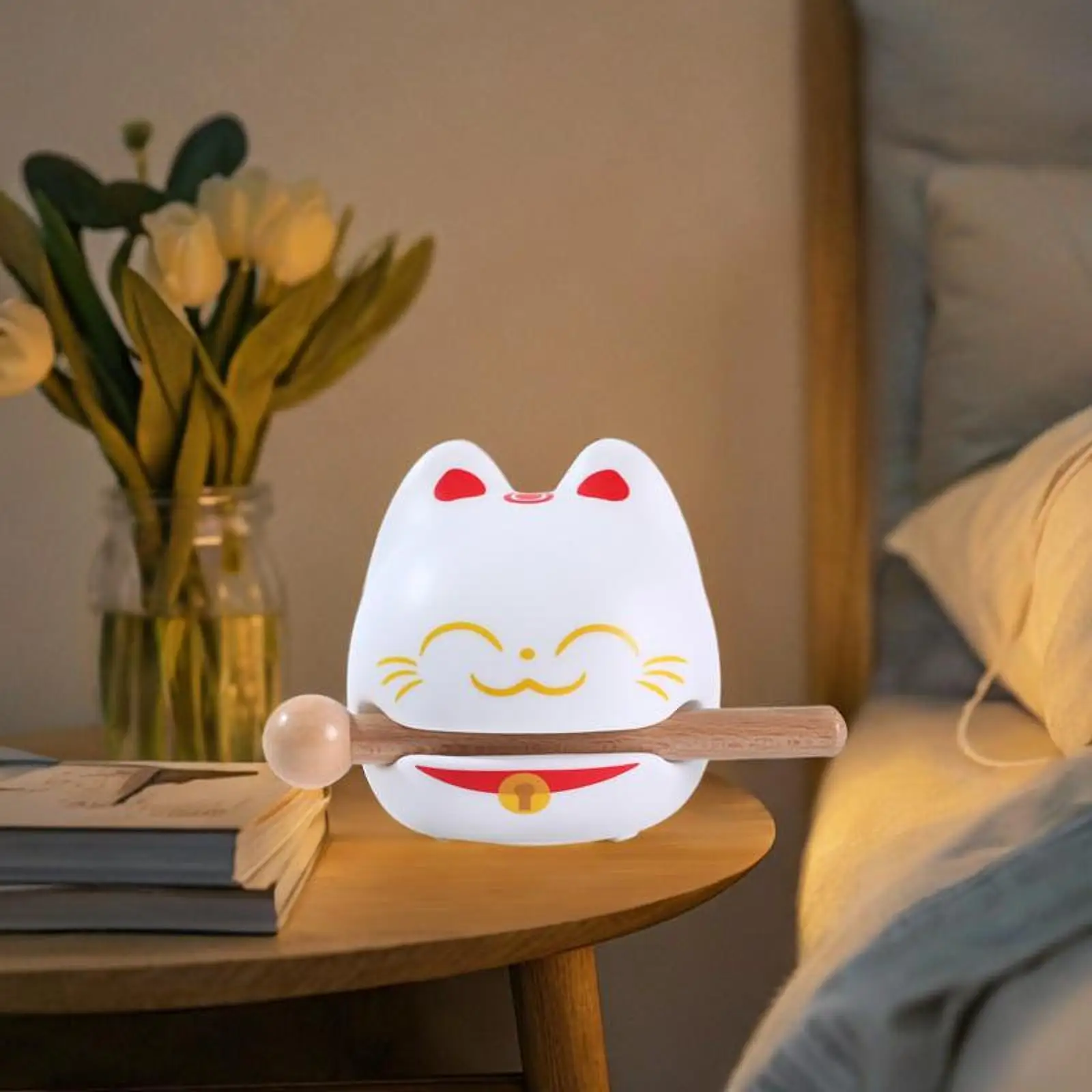 

Lucky Cat Table Lamp with Speaker Portable Statue Decoration Creative Small Table Lamp for Women Living Room Nursery NightStand