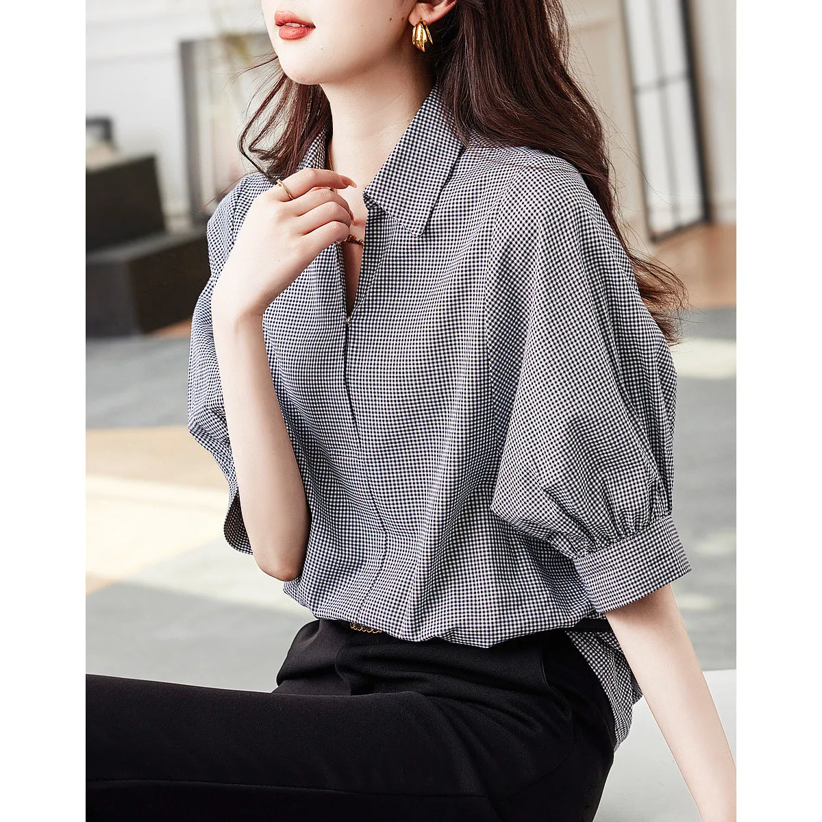 

Slimming Plaid Shirt for plus Size Women Short Sleeve Turn-down Collar Fashionable Spring Autumn Outerwear Breathable Comfort...