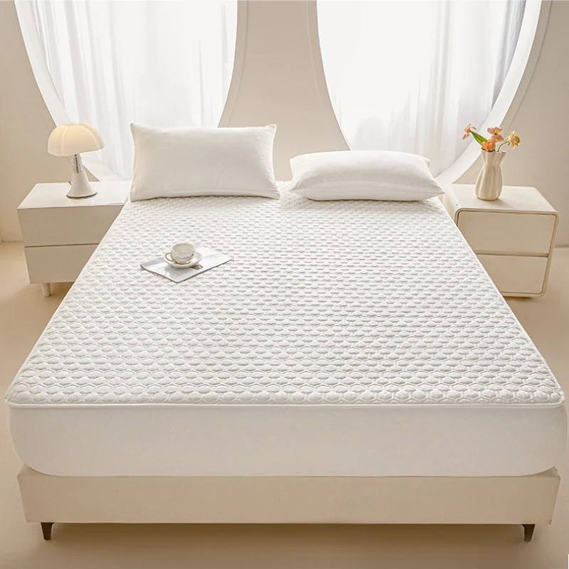Breathable Quilted Fitted Sheet Thickened Mattress Pad Cover with Anti-Slip Bottom Bed Sheet Protector for Single/King Size Bed