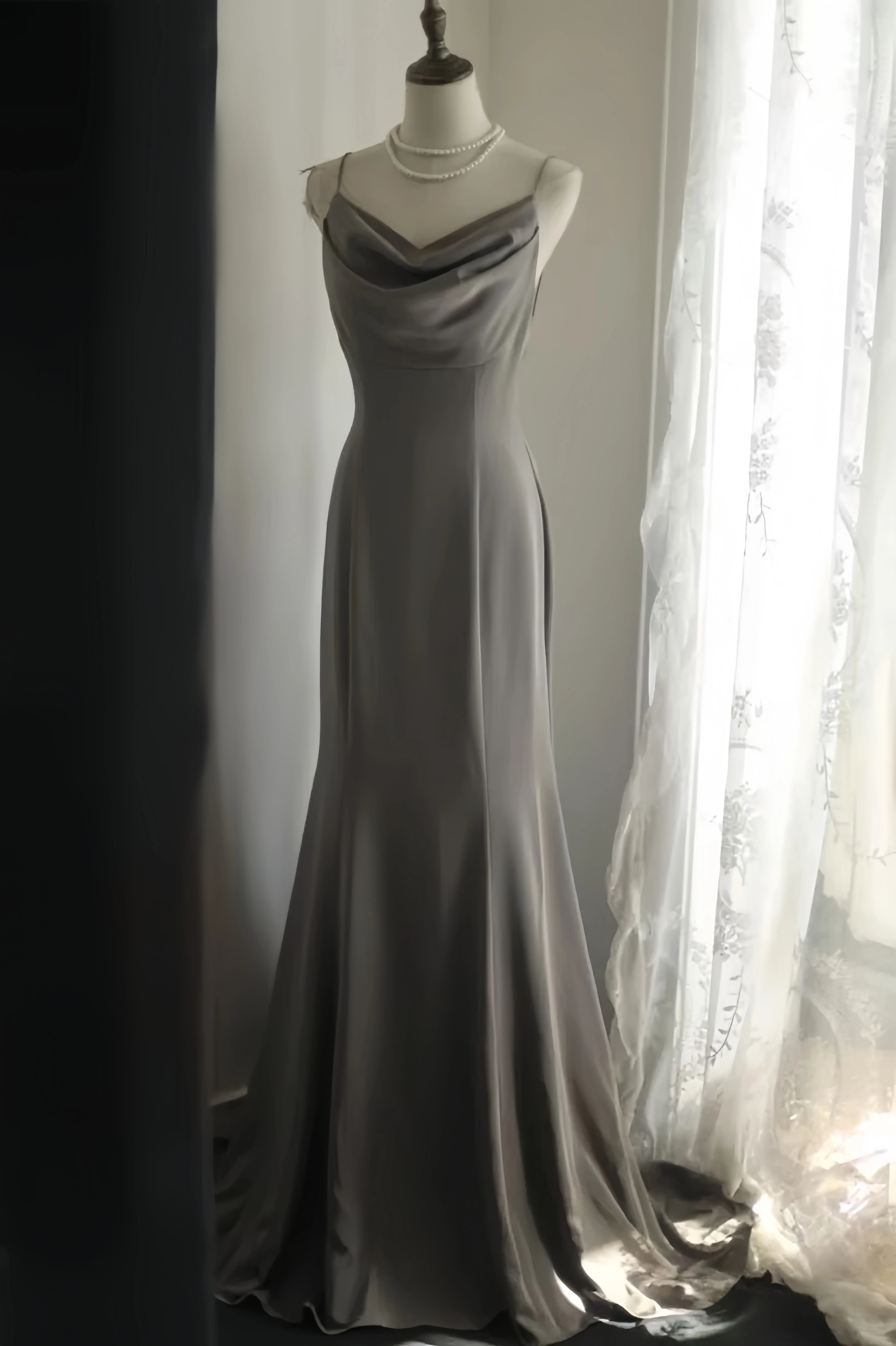 

Elegant Prom Dress Gray Tone French Retro V-Neck Satin Slip Maxi Fishtail Skirt Chic Slimming Lady Weddings Parties Gown