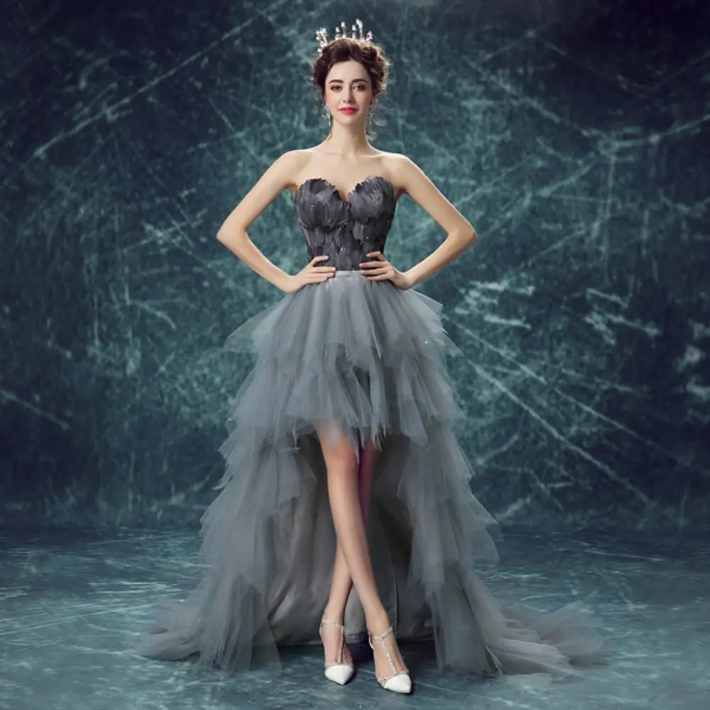 Personality Sweet Feather Beading Belt Decorated Wedding Dress/Bride Feather Wedding Gown/Gray Prom Dress 1056