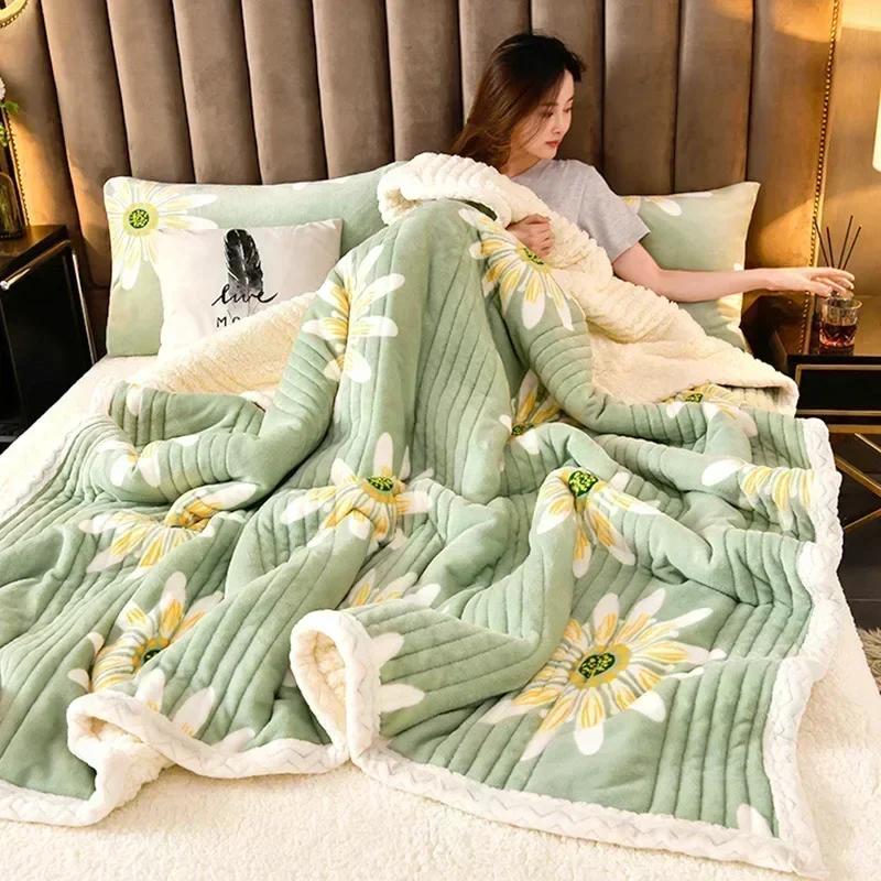 Synthetic Lamb's Wool Autumn Winter Warm Blankets for Bed 3 Layers Thicken Milk Velvet Blanket Warmth Fluffy Weighted Blanket