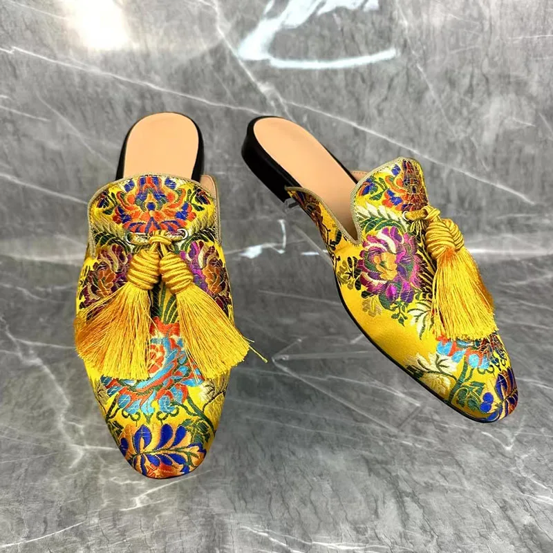 Gold Tassel Slippers Man Pointed Toe Luxury Embroidered Flat Shoes Men Fashion Sandals