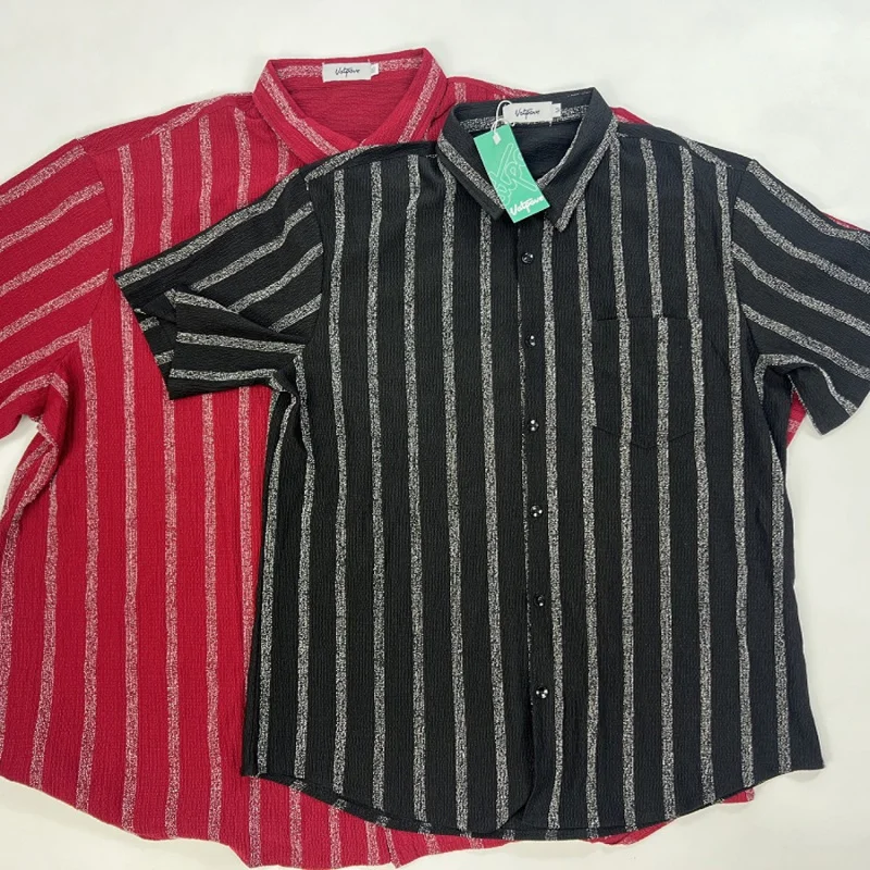 

Летняя рубашка большого размера с коротким рукавом, удобная, дышащая, с эффектом легкости, с вертикальными полосками, молодежная, свободного кроя, легкая.