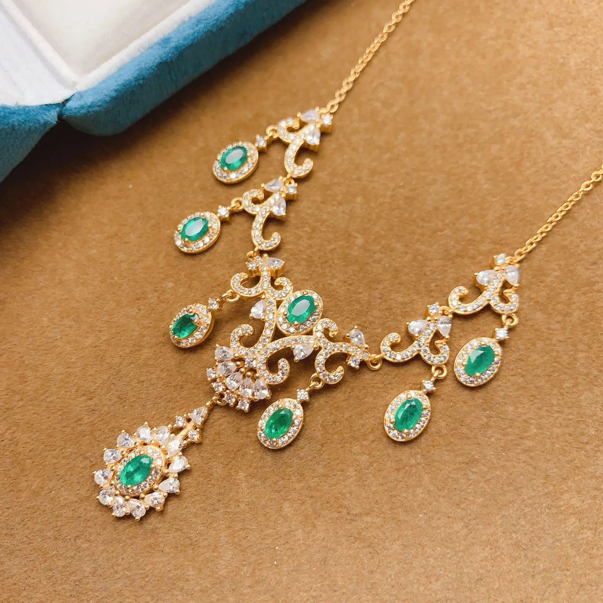 

Ожерелье из натурального изумруда 3*5 мм, роскошный уникальный драгоценный камень из серебра S925, элегантный зеленый ювелирный подарок для женщин