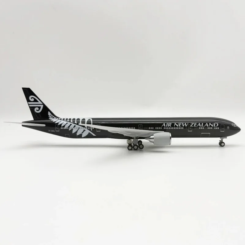 30cm Air New Zealand B777 Resin Plane Model 1/250 Scale Aircraft With Landing Gear Static Airplane Diecast Collection Decor Gift