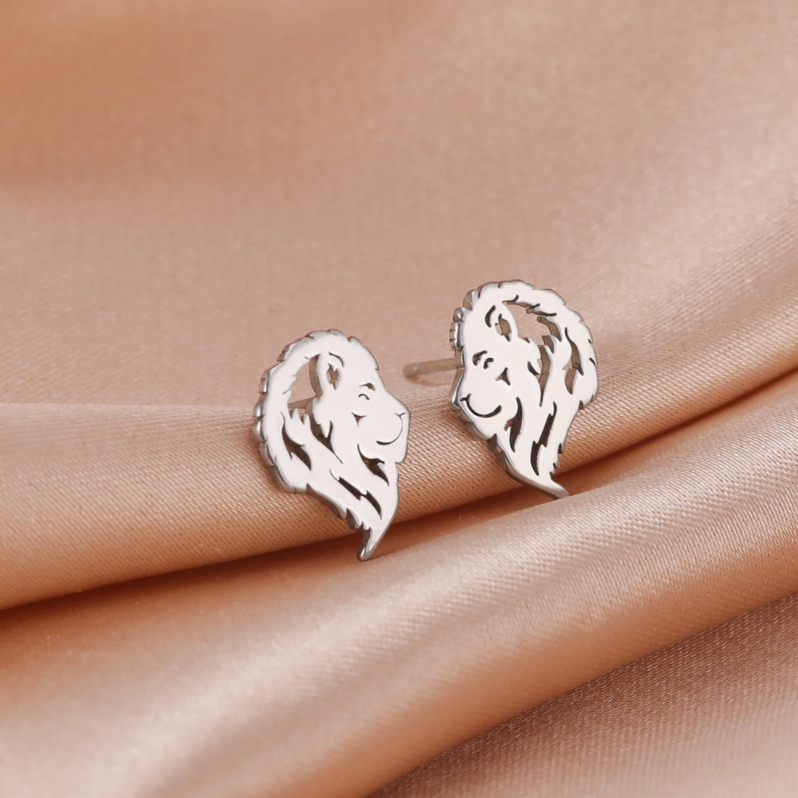 Fashion Stainless steel Gold Silver Color Earring Hollow Lion Ear Stud Earring for Women Jewelry Birthday Gift