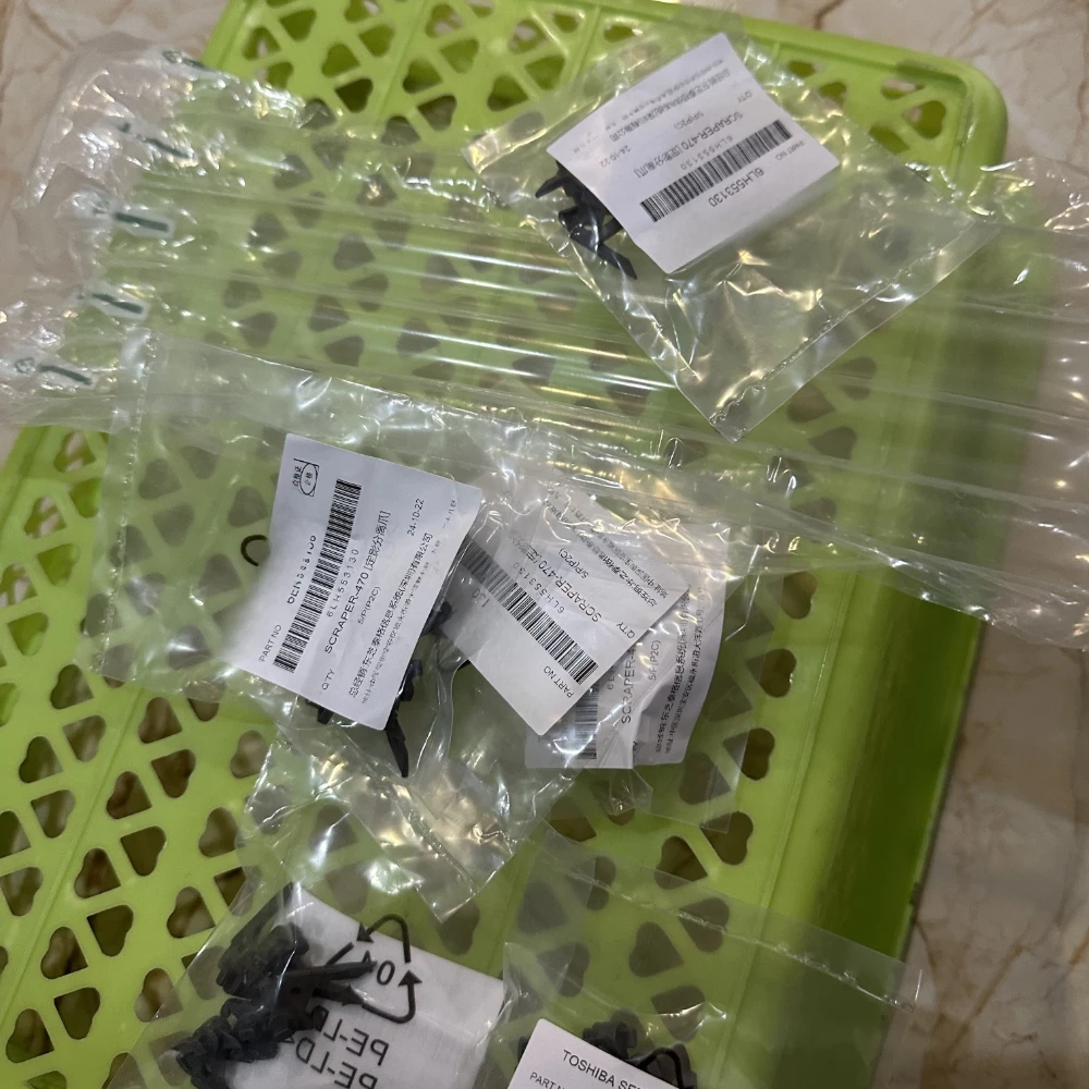 

6LJ14053000 6LH55313000 Верхний захват фьюзера для Toshiba E-STUDIO 205 206 207 255 256 257 305 306 307 E255 E205 E206