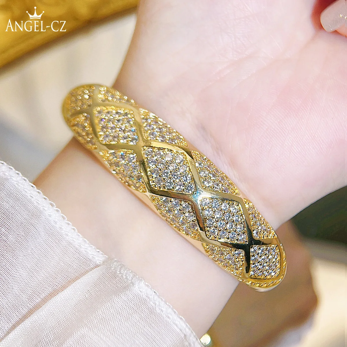 ANGELCZ Fine Gold Color Micro Pave Tiny Sparkling AAA Cubic Zircon Jewelry Noble Bridal Wedding Party Open Cuff Bangle AB206