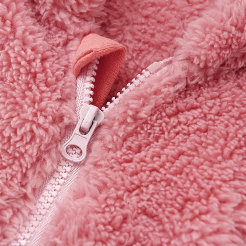 2026 Herbst Verdickter Fleece-Strampler für Neugeborene, Einfarbiger Baumwoll-Kapuzenoverall für Babys, Kleinkinder-Strampler für Mädchen und Jungen, Warmes Outfit – Detail 4