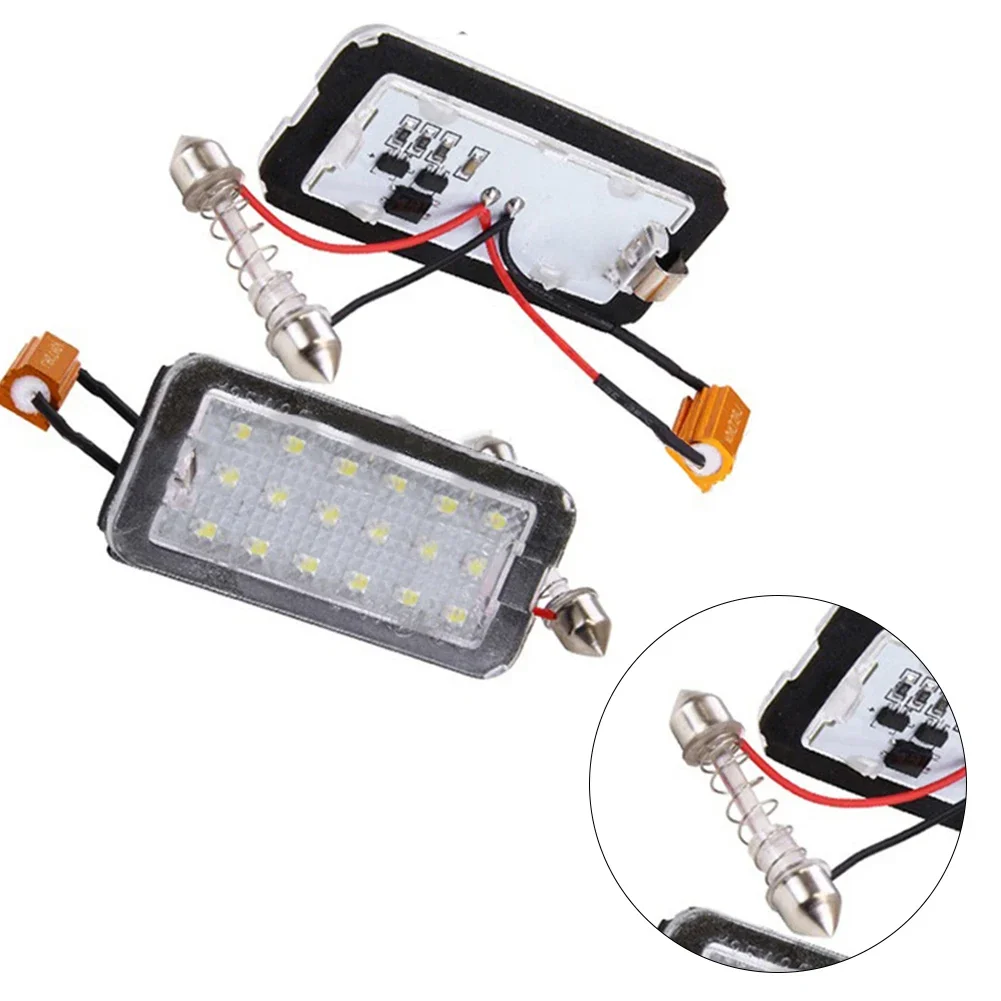 2 buah lampu pelat nomor LED mobil lampu Tag belakang 8-30v 6500K 1.44W putih untuk Aksesori otomatis 500C 09-15