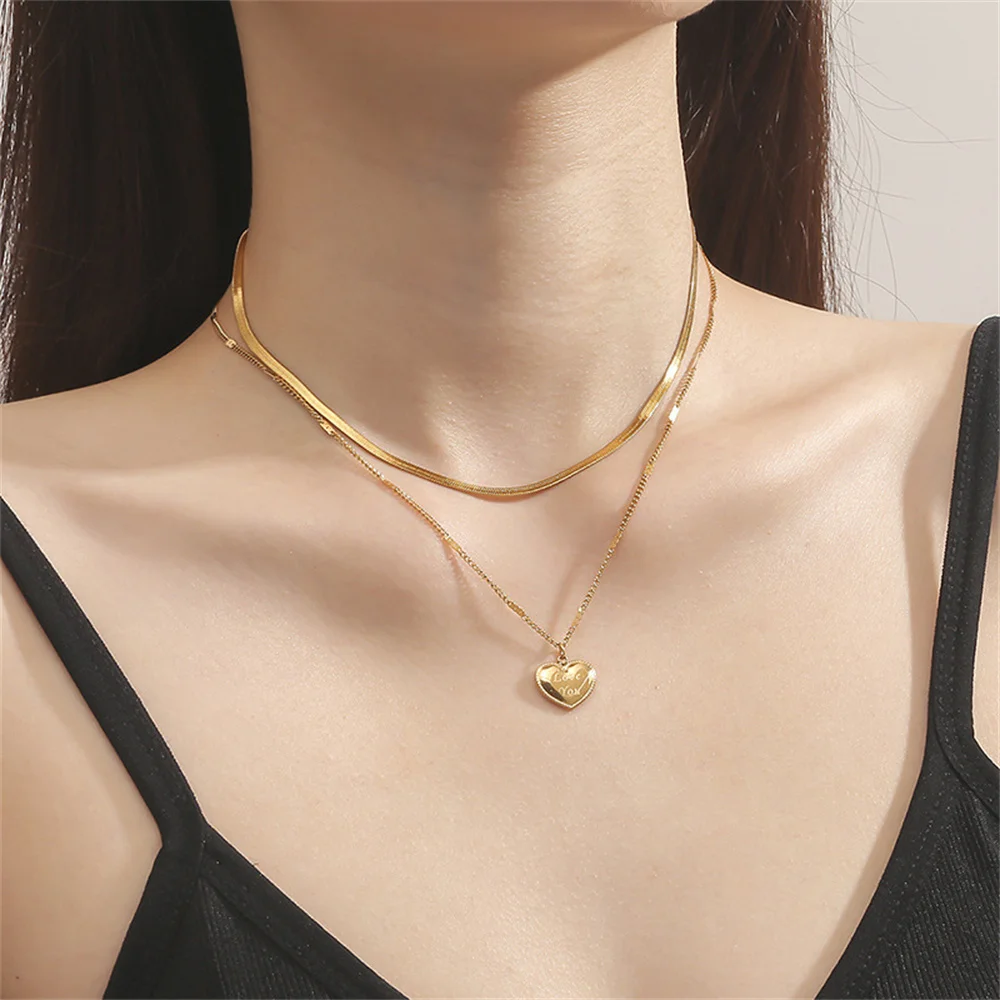 

Punk Double Layered Necklace for Women Gold Color Flat Snake Chain Choker With Love Heart Pendant Female Jewelry Christmas Gift