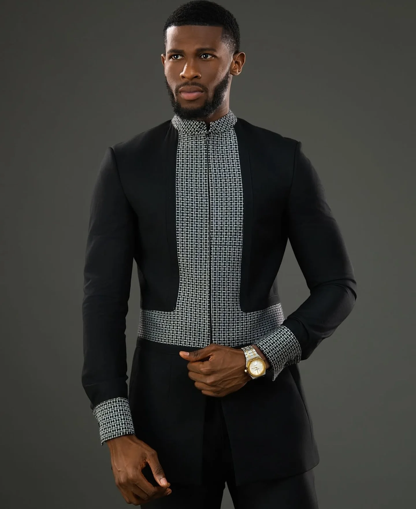 

Luxury Men's 2pcs Kaftan Outfits Set Stand-collar Long-Sleeved Jacket And Pants African Ethnic Traditional Casual Wedding Suit