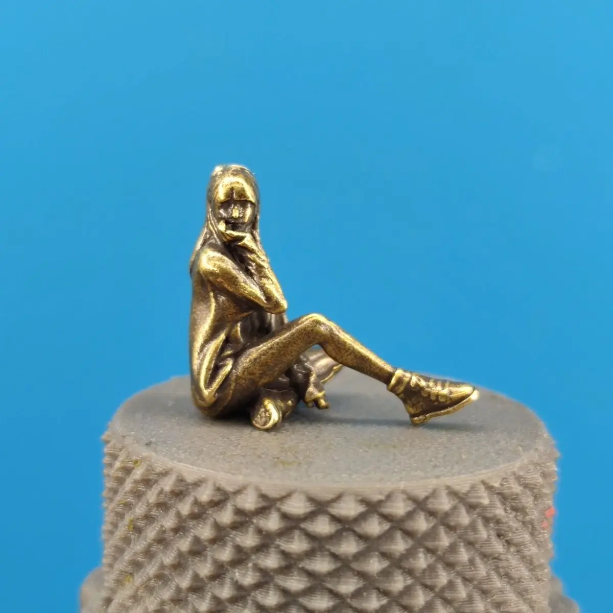 Brass Seated Beauty Pure First Love Girlfriend Doll Model Figurine Miniature Sandbox Landscape Figure