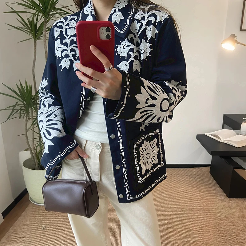 

Casual Loose Women's Cotton irt Embroidered Patch Rivet Collar Flip Casual Outerwear Breathable Skin-friendly Long Sve
