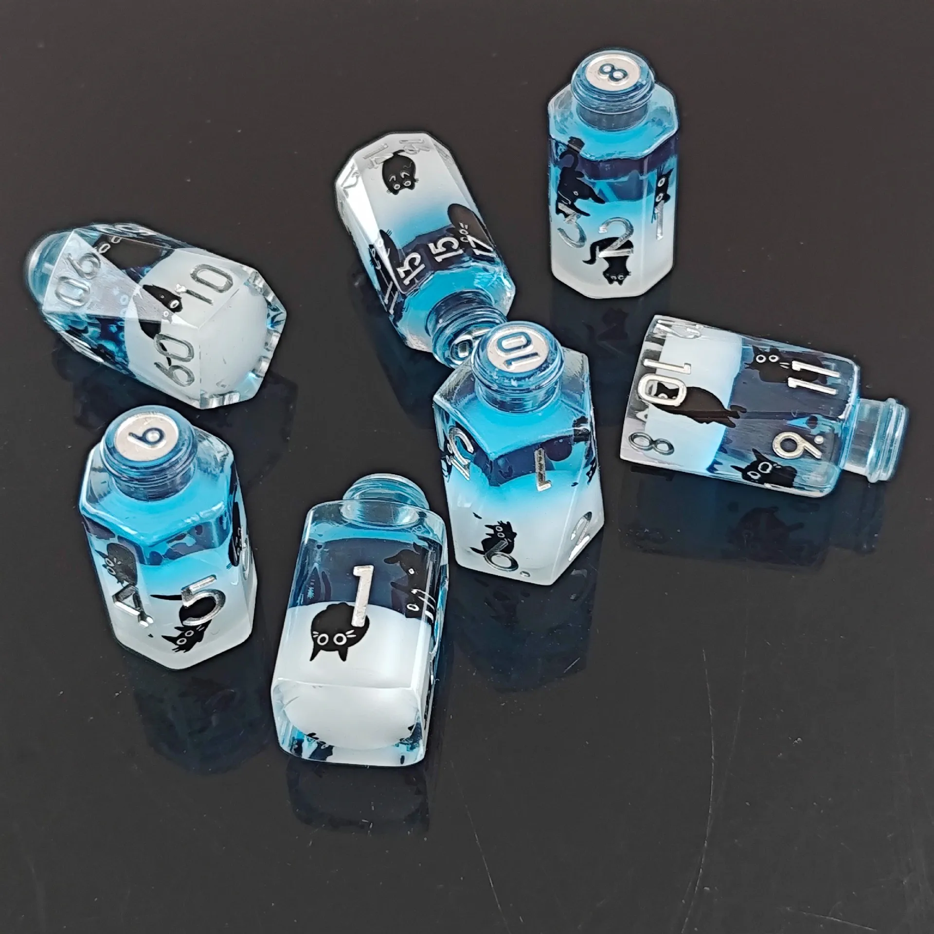 

resin medicine bottle dice DND Dragon and Dungeon RPG board game dice set Role play Cthulhu dice dice in dice set